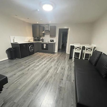 Ryan I Air I Bnb - 147-153 Mill Street - Free Parking Liverpool Exteriör bild